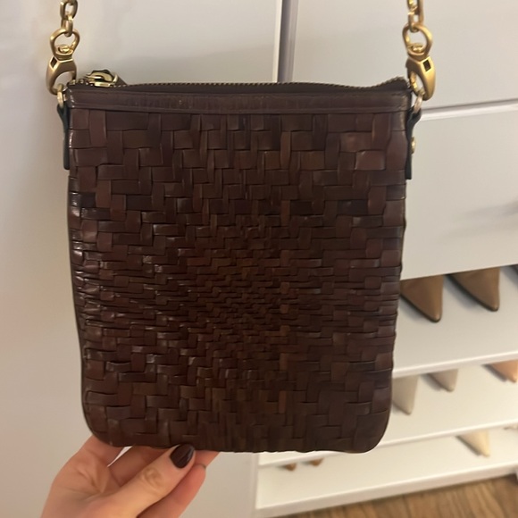 Cole haan small bag leather. Intricate details. Gold and brown. - Picture 6 of 7